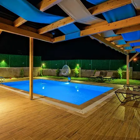 Goecmez Pine Hotel *