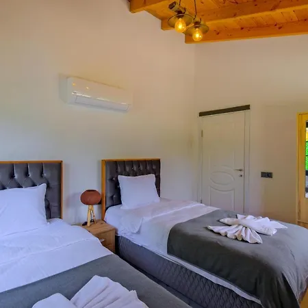 Goecmez Pine Hotel